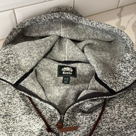 Brand new - black tusk hoody!! - Picture 3 of 3